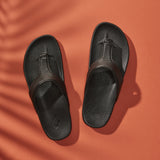 OluKai Women's Kīpe‘a Lipi Elevated Leather Sandals - Black