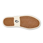 OluKai Womens Pehuea Lī ‘Ili Everyday Leather Shoes - White